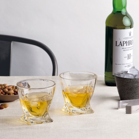 Highland Whiskey Glass Set Lifestyle